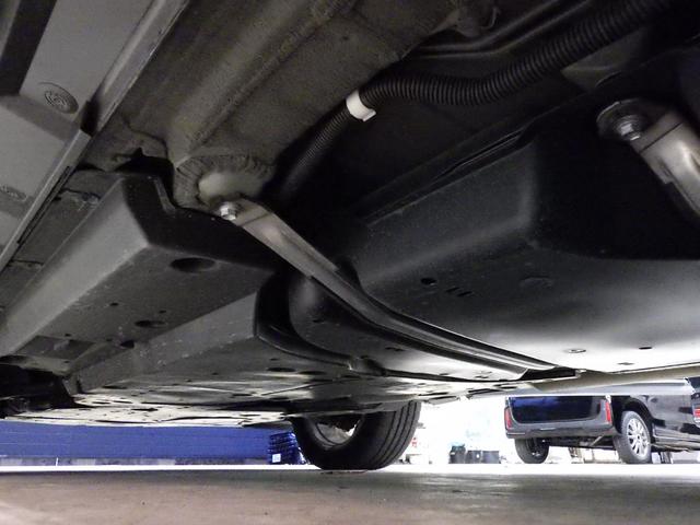 ハリアーハイブリッド Z レザーパッケージ 4WD TSS パノラマルーフ 12.3型JBLプレミアムサウンドナビフルセグ パノラミックビューモニター AC100Vコンセント ITSコネクト ワイパーデアイサー 寒冷地仕様 ワンオーナー 禁煙車(32枚目)