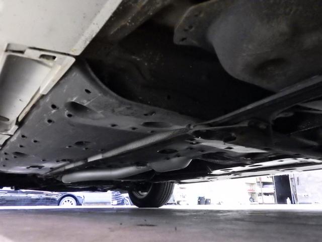 クラウンハイブリッド ロイヤルサルーン Four 4WD 純正ナビフルセグ バックカメラ ビルトインETC オートクルーズ F左右パワーシート&シートヒーター ステアリングヒーター LEDヘッドライト LEDフォグ 寒冷地仕様 ワンオーナー 禁煙車(25枚目)