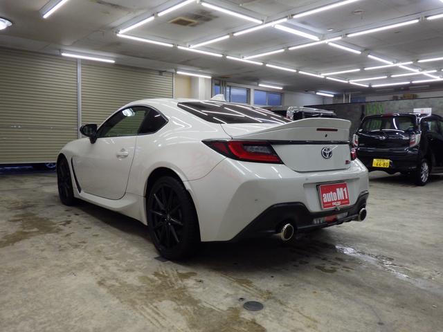 ＧＲ８６ ＲＺ　６ＭＴ　社外９インチナビフルセグ　バックカメラ　ＥＴＣ　前後ドラレコ　レーダークルーズ　ミラーヒーター　純正１８インチＡＷ　ステアリング連動ＬＥＤヘッドライト　Ｒフォグ　Ｒソナー　ワンオーナー　禁煙車（9枚目）