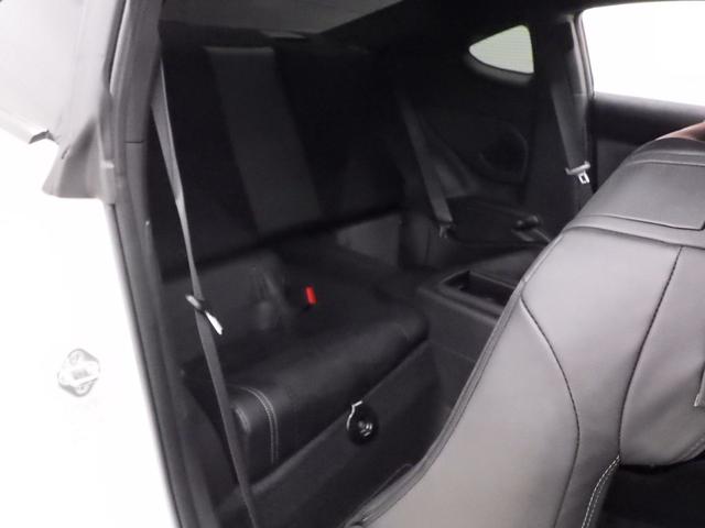 ＧＲ８６ ＲＺ　６ＭＴ　社外９インチナビフルセグ　バックカメラ　ＥＴＣ　前後ドラレコ　レーダークルーズ　ミラーヒーター　純正１８インチＡＷ　ステアリング連動ＬＥＤヘッドライト　Ｒフォグ　Ｒソナー　ワンオーナー　禁煙車（16枚目）