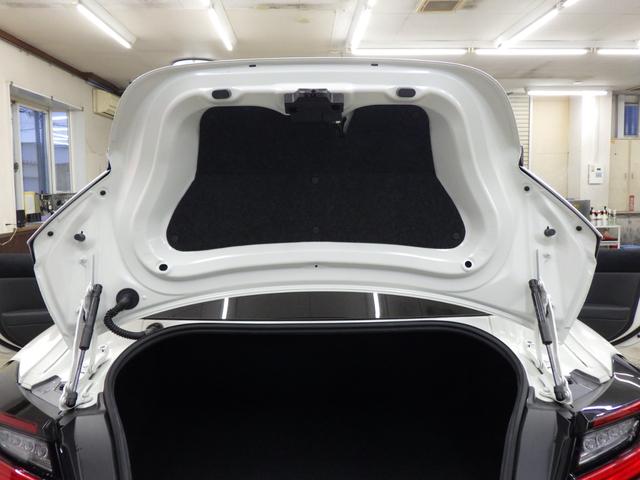 ＧＲ８６ ＲＺ　６ＭＴ　社外９インチナビフルセグ　バックカメラ　ＥＴＣ　前後ドラレコ　レーダークルーズ　ミラーヒーター　純正１８インチＡＷ　ステアリング連動ＬＥＤヘッドライト　Ｒフォグ　Ｒソナー　ワンオーナー　禁煙車（21枚目）