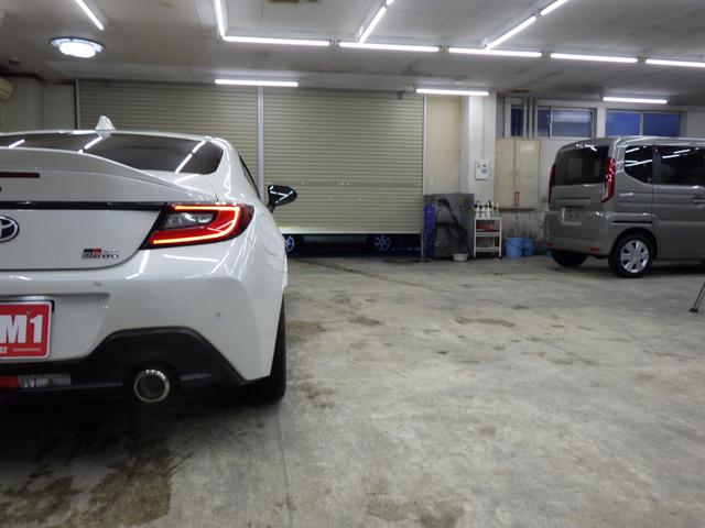 ＧＲ８６ ＲＺ　６ＭＴ　社外９インチナビフルセグ　バックカメラ　ＥＴＣ　前後ドラレコ　レーダークルーズ　ミラーヒーター　純正１８インチＡＷ　ステアリング連動ＬＥＤヘッドライト　Ｒフォグ　Ｒソナー　ワンオーナー　禁煙車（51枚目）