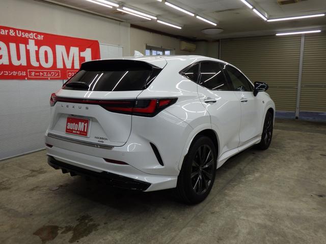 ＮＸ ＮＸ３５０ｈ　Ｆスポーツ　４ＷＤ　レクサスセーフティシステム＋　ＴＲＤフルエアロ　純正ナビフルセグ　パノラミックビューモニター　ビルトインＥＴＣ２．０　デジタルインナーミラー　黒革シート　Ｒパワーゲート　ワンオーナー　禁煙車（8枚目）