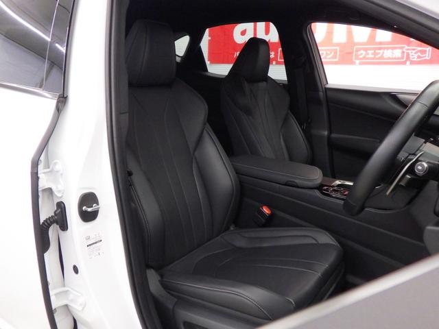 ＮＸ ＮＸ３５０ｈ　Ｆスポーツ　４ＷＤ　レクサスセーフティシステム＋　ＴＲＤフルエアロ　純正ナビフルセグ　パノラミックビューモニター　ビルトインＥＴＣ２．０　デジタルインナーミラー　黒革シート　Ｒパワーゲート　ワンオーナー　禁煙車（11枚目）