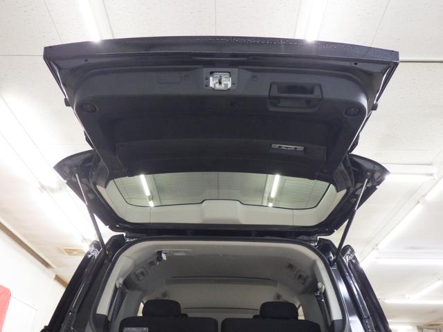 デリカＤ：５ Ｇ　４ＷＤ　ｅ－ａｓｓｉｓｔ　ケンウッド製ナビ　全方位モニター　ＥＴＣ　レーダークルーズ　純正１８インチＡＷ　アイドリングストップ　両側パワスラ　ＬＥＤヘッドライト　ＬＥＤフォグ　寒冷地仕様　禁煙車（24枚目）