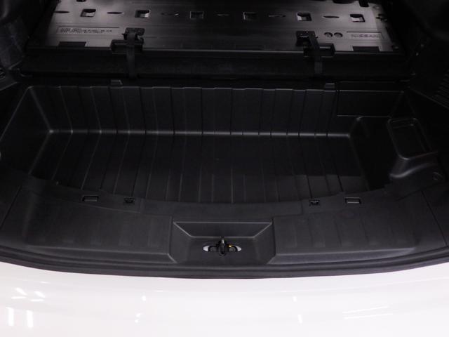 エクストレイル ２０Ｘｉ　ハイブリッド　４ＷＤ　エマージェンシーブレーキ　純正１０インチＳＤナビフルセグ　アラウンドビューモニター　ＥＴＣ　プロパイロット　純正１７インチＡＷ　スタッドレスＡＷセット付属　ＶＤＣ　寒冷地仕様　１オーナー禁煙車（23枚目）