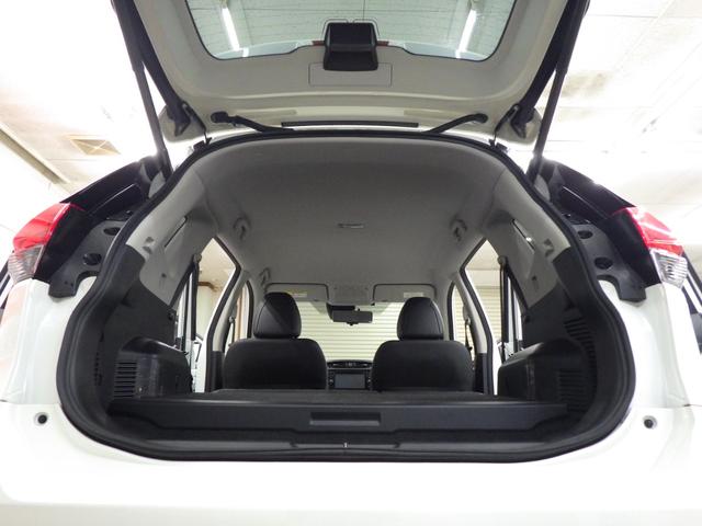 エクストレイル ２０Ｘｉ　ハイブリッド　４ＷＤ　エマージェンシーブレーキ　純正１０インチＳＤナビフルセグ　アラウンドビューモニター　ＥＴＣ　プロパイロット　純正１７インチＡＷ　スタッドレスＡＷセット付属　ＶＤＣ　寒冷地仕様　１オーナー禁煙車（25枚目）