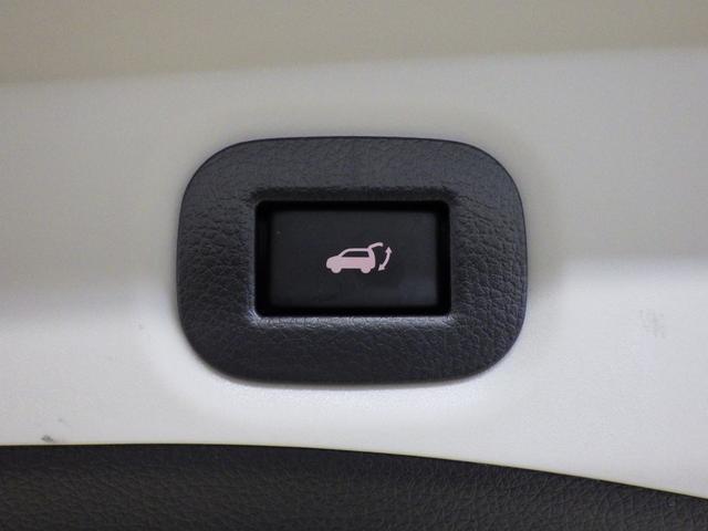 エクストレイル ２０Ｘｉ　ハイブリッド　４ＷＤ　エマージェンシーブレーキ　純正１０インチＳＤナビフルセグ　アラウンドビューモニター　ＥＴＣ　プロパイロット　純正１７インチＡＷ　スタッドレスＡＷセット付属　ＶＤＣ　寒冷地仕様　１オーナー禁煙車（27枚目）