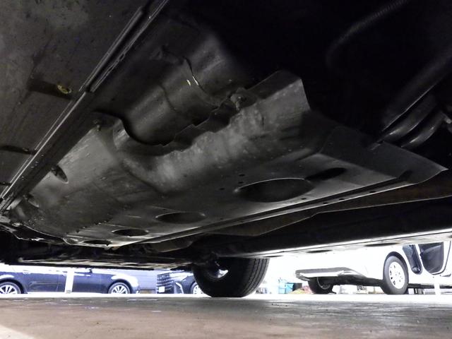 エクストレイル ２０Ｘｉ　ハイブリッド　４ＷＤ　エマージェンシーブレーキ　純正１０インチＳＤナビフルセグ　アラウンドビューモニター　ＥＴＣ　プロパイロット　純正１７インチＡＷ　スタッドレスＡＷセット付属　ＶＤＣ　寒冷地仕様　１オーナー禁煙車（31枚目）