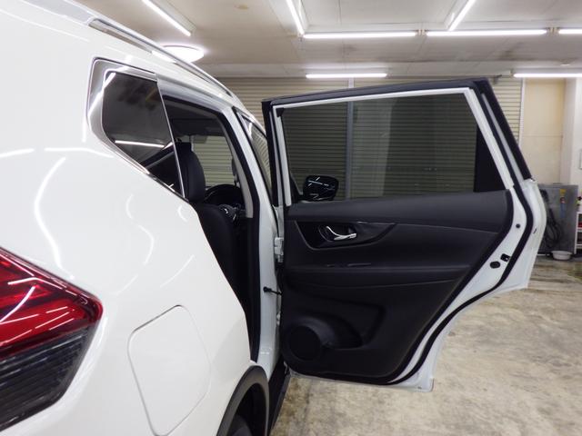 エクストレイル ２０Ｘｉ　ハイブリッド　４ＷＤ　エマージェンシーブレーキ　純正１０インチＳＤナビフルセグ　アラウンドビューモニター　ＥＴＣ　プロパイロット　純正１７インチＡＷ　スタッドレスＡＷセット付属　ＶＤＣ　寒冷地仕様　１オーナー禁煙車（72枚目）