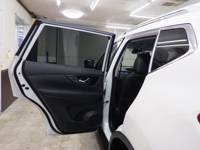 エクストレイル ２０Ｘｉ　ハイブリッド　４ＷＤ　エマージェンシーブレーキ　純正１０インチＳＤナビフルセグ　アラウンドビューモニター　ＥＴＣ　プロパイロット　純正１７インチＡＷ　スタッドレスＡＷセット付属　ＶＤＣ　寒冷地仕様　１オーナー禁煙車（74枚目）