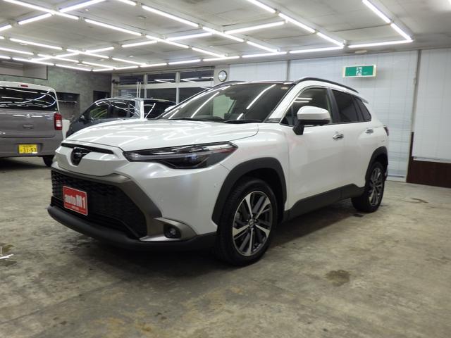 カローラクロス ハイブリッド　Ｚ　４ＷＤ　ＴＳＳ　パノラマルーフ　１０．５型ディスプレイナビフルセグ　パノラミックビューモニター　ビルトインＥＴＣ２．０　純正前後ドラレコ　Ｒパワーゲート　おくだけ充電　寒冷地仕様　ワンオーナー　禁煙車（7枚目）