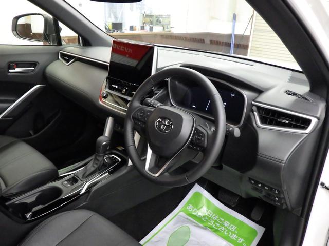 カローラクロス ハイブリッド　Ｚ　４ＷＤ　ＴＳＳ　パノラマルーフ　１０．５型ディスプレイナビフルセグ　パノラミックビューモニター　ビルトインＥＴＣ２．０　純正前後ドラレコ　Ｒパワーゲート　おくだけ充電　寒冷地仕様　ワンオーナー　禁煙車（10枚目）