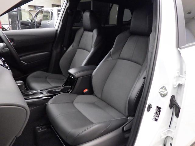 カローラクロス ハイブリッド　Ｚ　４ＷＤ　ＴＳＳ　パノラマルーフ　１０．５型ディスプレイナビフルセグ　パノラミックビューモニター　ビルトインＥＴＣ２．０　純正前後ドラレコ　Ｒパワーゲート　おくだけ充電　寒冷地仕様　ワンオーナー　禁煙車（13枚目）