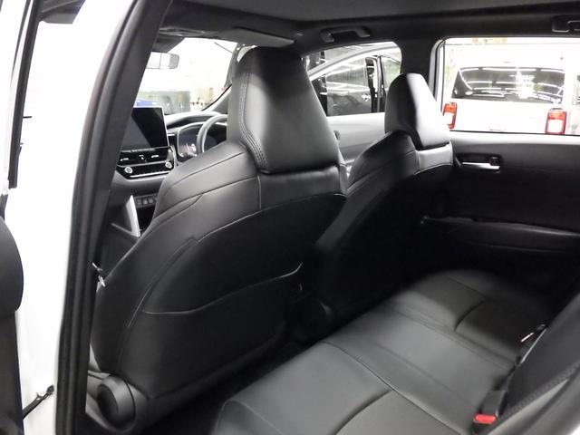 カローラクロス ハイブリッド　Ｚ　４ＷＤ　ＴＳＳ　パノラマルーフ　１０．５型ディスプレイナビフルセグ　パノラミックビューモニター　ビルトインＥＴＣ２．０　純正前後ドラレコ　Ｒパワーゲート　おくだけ充電　寒冷地仕様　ワンオーナー　禁煙車（17枚目）