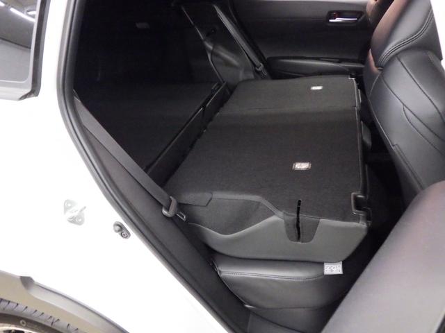 カローラクロス ハイブリッド　Ｚ　４ＷＤ　ＴＳＳ　パノラマルーフ　１０．５型ディスプレイナビフルセグ　パノラミックビューモニター　ビルトインＥＴＣ２．０　純正前後ドラレコ　Ｒパワーゲート　おくだけ充電　寒冷地仕様　ワンオーナー　禁煙車（19枚目）