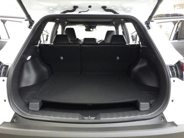 カローラクロス ハイブリッド　Ｚ　４ＷＤ　ＴＳＳ　パノラマルーフ　１０．５型ディスプレイナビフルセグ　パノラミックビューモニター　ビルトインＥＴＣ２．０　純正前後ドラレコ　Ｒパワーゲート　おくだけ充電　寒冷地仕様　ワンオーナー　禁煙車（21枚目）