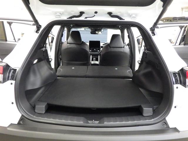 カローラクロス ハイブリッド　Ｚ　４ＷＤ　ＴＳＳ　パノラマルーフ　１０．５型ディスプレイナビフルセグ　パノラミックビューモニター　ビルトインＥＴＣ２．０　純正前後ドラレコ　Ｒパワーゲート　おくだけ充電　寒冷地仕様　ワンオーナー　禁煙車（22枚目）