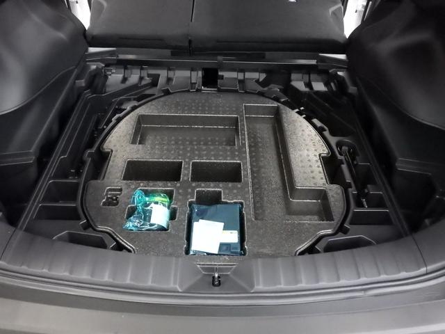 カローラクロス ハイブリッド　Ｚ　４ＷＤ　ＴＳＳ　パノラマルーフ　１０．５型ディスプレイナビフルセグ　パノラミックビューモニター　ビルトインＥＴＣ２．０　純正前後ドラレコ　Ｒパワーゲート　おくだけ充電　寒冷地仕様　ワンオーナー　禁煙車（23枚目）