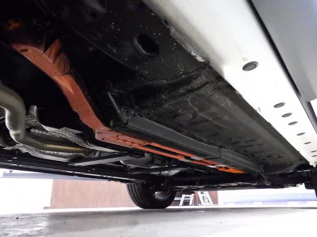 カローラクロス ハイブリッド　Ｚ　４ＷＤ　ＴＳＳ　パノラマルーフ　１０．５型ディスプレイナビフルセグ　パノラミックビューモニター　ビルトインＥＴＣ２．０　純正前後ドラレコ　Ｒパワーゲート　おくだけ充電　寒冷地仕様　ワンオーナー　禁煙車（29枚目）