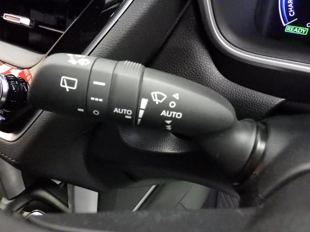 カローラクロス ハイブリッド　Ｚ　４ＷＤ　ＴＳＳ　パノラマルーフ　１０．５型ディスプレイナビフルセグ　パノラミックビューモニター　ビルトインＥＴＣ２．０　純正前後ドラレコ　Ｒパワーゲート　おくだけ充電　寒冷地仕様　ワンオーナー　禁煙車（50枚目）