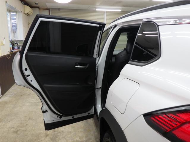 カローラクロス ハイブリッド　Ｚ　４ＷＤ　ＴＳＳ　パノラマルーフ　１０．５型ディスプレイナビフルセグ　パノラミックビューモニター　ビルトインＥＴＣ２．０　純正前後ドラレコ　Ｒパワーゲート　おくだけ充電　寒冷地仕様　ワンオーナー　禁煙車（74枚目）