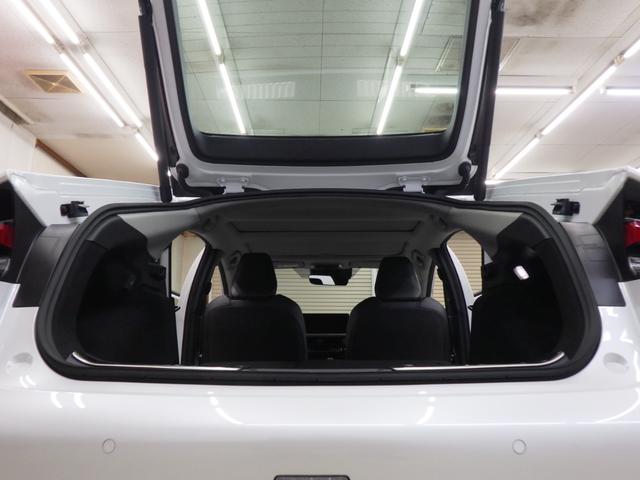 プリウス Ｚ　パノラマルーフ　モデリスタエアロエレガントアイススタイル　１２．３型ディスプレイナビフルセグ　パノラミックビューモニター　ビルトインＥＴＣ２．０　ワイヤレス充電　ＢＳＭ　Ｆマット　寒冷地仕様　禁煙車（25枚目）