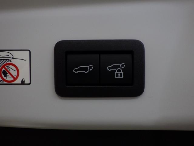 プリウス Ｚ　パノラマルーフ　モデリスタエアロエレガントアイススタイル　１２．３型ディスプレイナビフルセグ　パノラミックビューモニター　ビルトインＥＴＣ２．０　ワイヤレス充電　ＢＳＭ　Ｆマット　寒冷地仕様　禁煙車（27枚目）