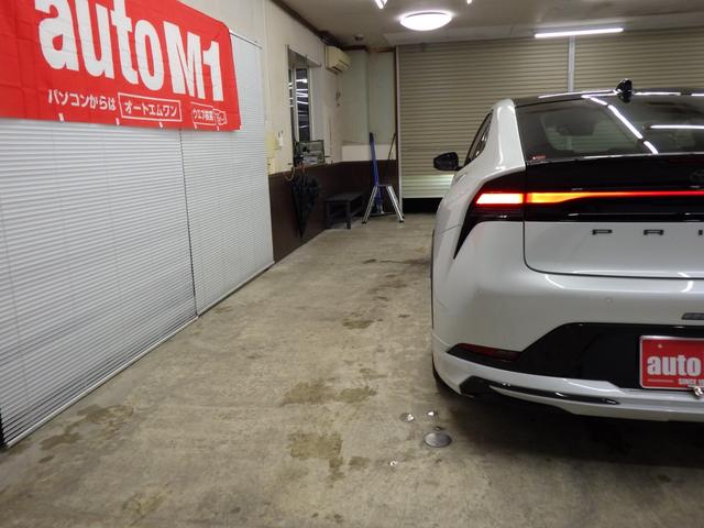 プリウス Ｚ　パノラマルーフ　モデリスタエアロエレガントアイススタイル　１２．３型ディスプレイナビフルセグ　パノラミックビューモニター　ビルトインＥＴＣ２．０　ワイヤレス充電　ＢＳＭ　Ｆマット　寒冷地仕様　禁煙車（60枚目）