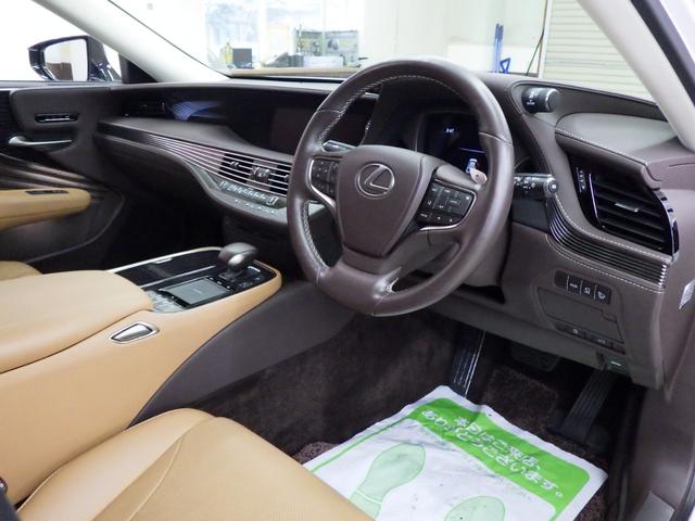 LS LS500h Iパッケージ 4WD サンルーフ 純正ナビフルセグ パノラミックビューモニター キャメル革シート オプション20インチAW スタッドレス純正19インチAWセット付属 Rパワーゲート 寒冷地仕様 ワンオーナー 禁煙車(10枚目)