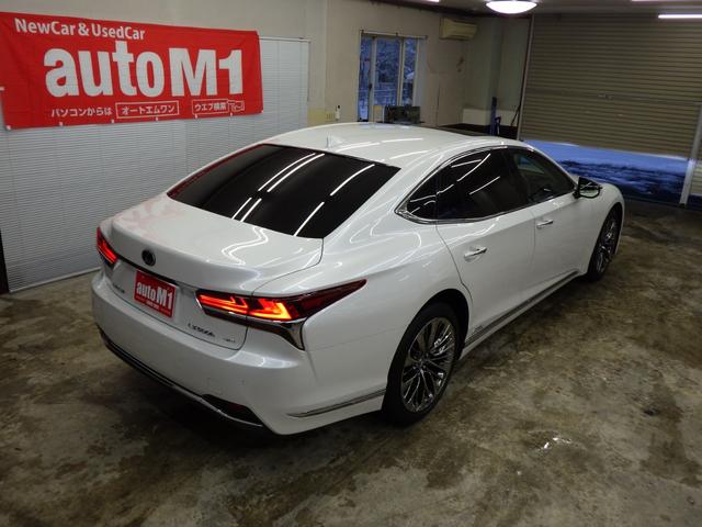 LS LS500h Iパッケージ 4WD サンルーフ 純正ナビフルセグ パノラミックビューモニター キャメル革シート オプション20インチAW スタッドレス純正19インチAWセット付属 Rパワーゲート 寒冷地仕様 ワンオーナー 禁煙車(62枚目)