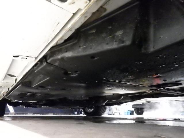 ���X�ł͐�C�̃��J�j�b�N����؂Ȃ��q�l�̂��Ԃ�����䒚�J�ɐ����������܂��B���ДF�؍H��ɂă��t�g�A�b�v�������܂ŃL�b�`�������������܂��B