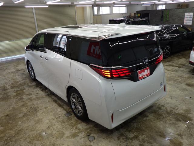 アルファードハイブリッド Ｚ　４ＷＤ　ＴＳＳ　左右独立ムーンルーフ　１４型ディスプレイナビフルセグ　パノラミックビューモニター　デジタルインナーミラー　４席シートヒーター＆ベンチレーター　おくだけ充電　寒冷地仕様　１オーナー禁煙車（68枚目）