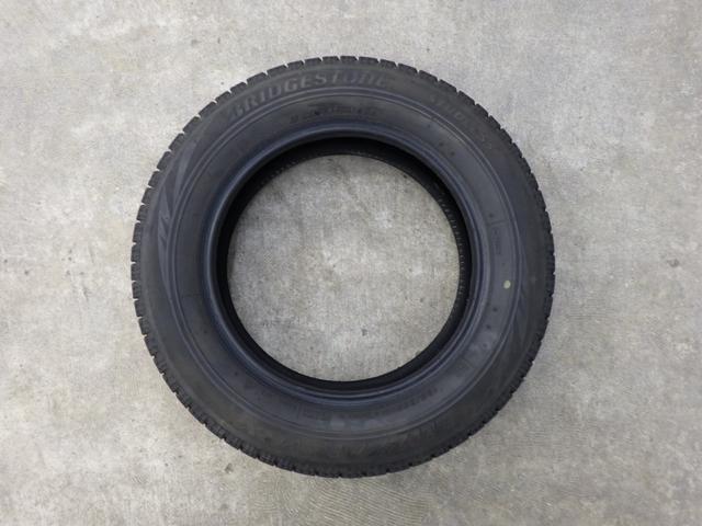 ノート ｅ－パワー　Ｘ　ＦＯＵＲ　Ｖセレクション　４ＷＤ　エマージェンシーブレーキ　純正ＣＤデッキ　アラウンドビューモニター　純正フロアマット　純正１５インチアルミホイール　スマートルームミラー　インテリジェントキー２個　寒冷地仕様　１オーナー禁煙車（68枚目）