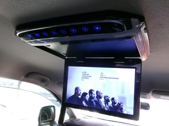 プリウス Ｓ　車高調　ＥＮＫＥＩ１９インチＡＷ　社外ＬＥＤテール　ガナドールマフラー　ケンウッドＳＤナビＴＶ　Ｂｌｕｅｔｏｏｔｈ　バックカメラ　ＨＩＤライト　ＬＥＤフォグ　ドラレコ付　スマートキー　ＥＴＣ（31枚目）