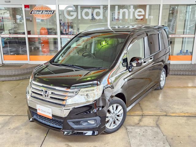 ステップワゴンスパーダ Ｚ　４ＷＤ　ＨＤＭＩ対応ＳＤナビＴＶ　後席モニター　バックカメラ　両側電動ドア　パドルシフト　横滑り防止　ＨＩＤヘッドライト　スマートキー　ステアリングリモコン　ＥＴＣ　アイドリングストップ　純正１６ＡＷ（2枚目）