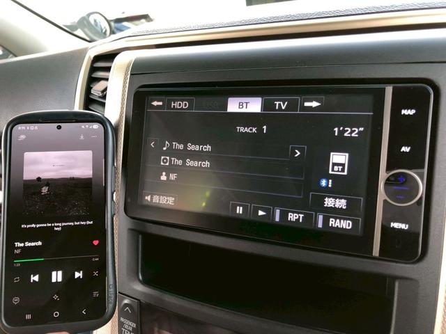ヴェルファイア ２．４Ｚ　ゴールデンアイズ　後期　サンルーフ　Ｂｌｕｅｔｏｏｔｈ対応ＳＤナビＴＶ　後席モニター　バックカメラ　両側電動ドア＆電動バックドア　ハーフレザーシート　クルーズコントロール　前後クリアランスソナー　ＥＴＣ　純正１８ＡＷ（15枚目）