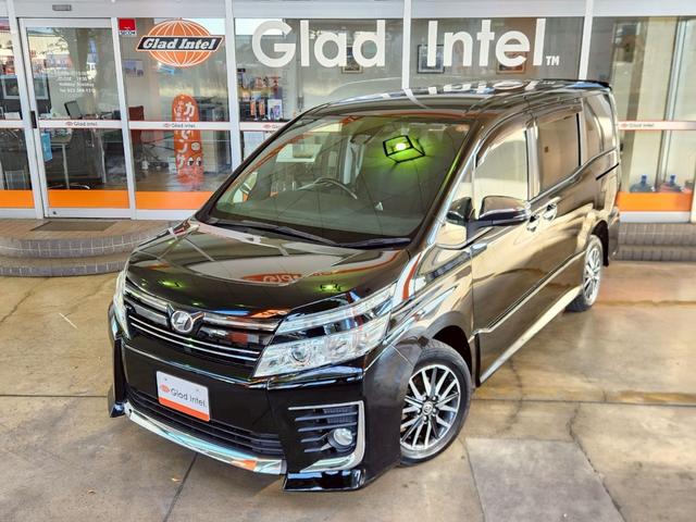 ヴォクシー ZS 煌 4WD Bluetooth対応9インチSDナビTV 後席モニター バックカメラ 両側電動ドア 衝突軽減ブレーキ レーンキープ LEDヘッドライト&オートハイビーム ステアリングリモコン 純正16AW(2枚目)