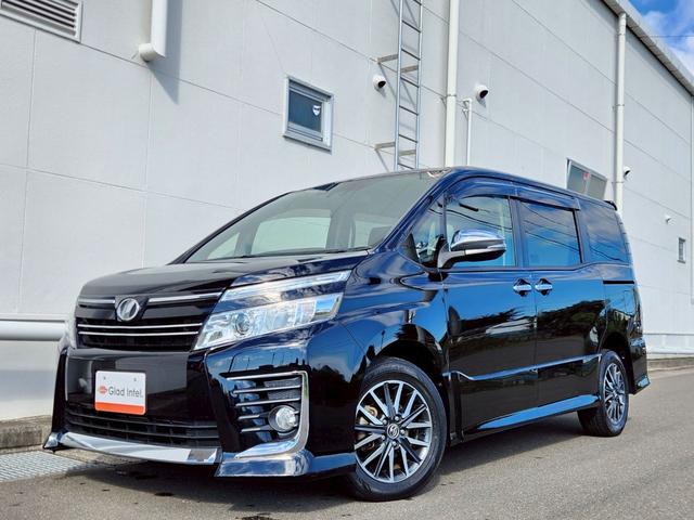 ヴォクシー ZS 煌 4WD Bluetooth対応9インチSDナビTV 後席モニター バックカメラ 両側電動ドア 衝突軽減ブレーキ レーンキープ LEDヘッドライト&オートハイビーム ステアリングリモコン 純正16AW(6枚目)