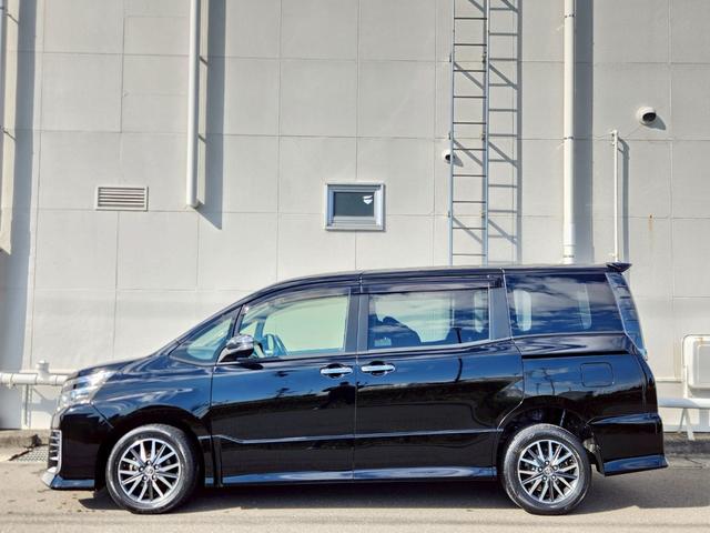 ヴォクシー ZS 煌 4WD Bluetooth対応9インチSDナビTV 後席モニター バックカメラ 両側電動ドア 衝突軽減ブレーキ レーンキープ LEDヘッドライト&オートハイビーム ステアリングリモコン 純正16AW(28枚目)