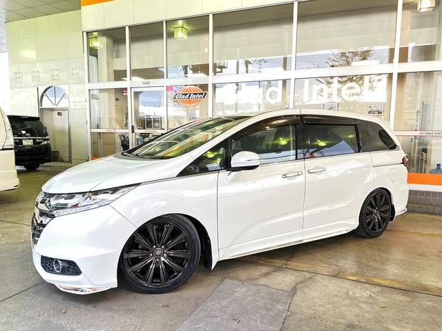 オデッセイ アブソルート 純正インターナビ 後席モニター バックカメラ 両側電動ドア TEIN車高調 AME19インチAW 衝突軽減ブレーキ クルーズコントロール パドルシフト ハーフレザーシート LEDヘッドライト ETC(3枚目)