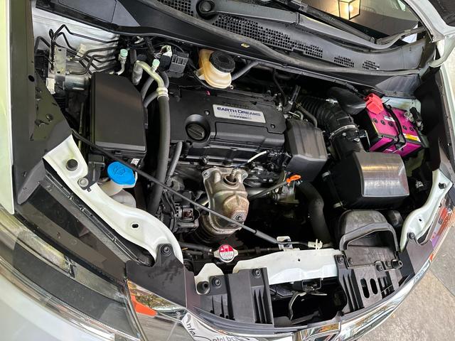 オデッセイ アブソルート 純正インターナビ 後席モニター バックカメラ 両側電動ドア TEIN車高調 AME19インチAW 衝突軽減ブレーキ クルーズコントロール パドルシフト ハーフレザーシート LEDヘッドライト ETC(29枚目)