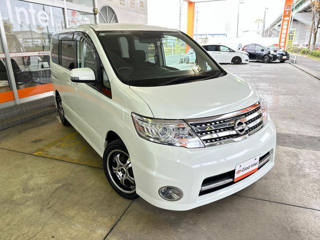 セレナ ハイウェイスター 4WD 後期型 純正HDDナビTV 後席モニター バックカメラ 両側電動ドア エンジンスターター HIDヘッドライト フォグランプ オートライト スマートキー ETC 社外17インチAW(4枚目)