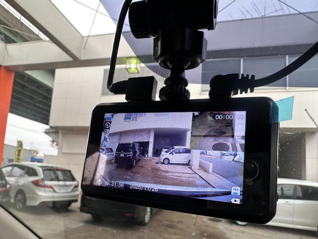 セレナ ハイウェイスター 4WD 後期型 純正HDDナビTV 後席モニター バックカメラ 両側電動ドア エンジンスターター HIDヘッドライト フォグランプ オートライト スマートキー ETC 社外17インチAW(18枚目)