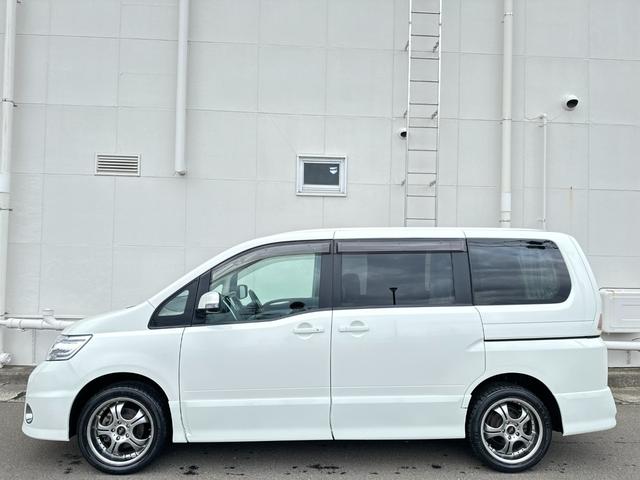 セレナ ハイウェイスター 4WD 後期型 純正HDDナビTV 後席モニター バックカメラ 両側電動ドア エンジンスターター HIDヘッドライト フォグランプ オートライト スマートキー ETC 社外17インチAW(27枚目)