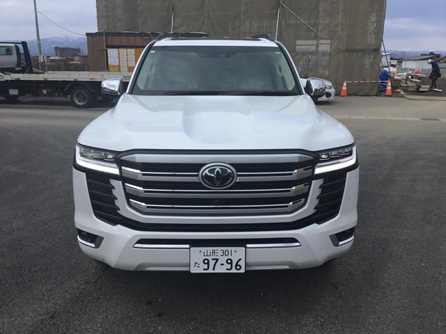TOYOTA LAND CRUISER ZX | 2024 | PEARL WHITE | 6 km | details TOYOTA LAND CRUISER ZX | 2024 | PEARL WHITE | 6 km | details