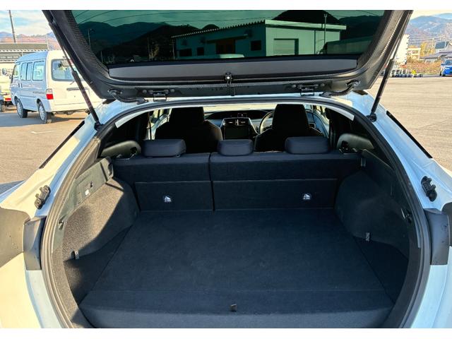 プリウスＰＨＶ Ｓセーフティパッケージ　２ＷＤ　ＥＴＣ　ドラレコ　バックカメラ（9枚目）