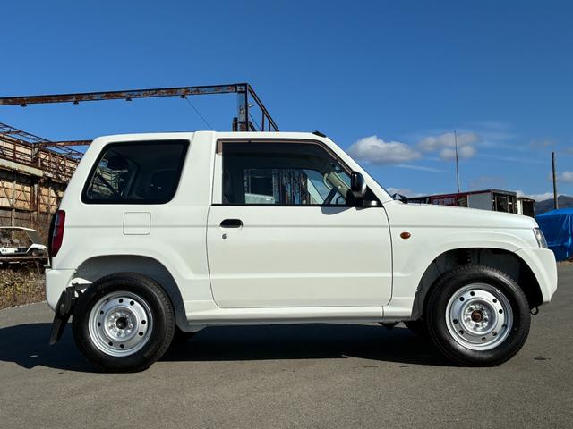 パジェロミニ ＺＲ　４ＷＤ　シートヒーター（4枚目）
