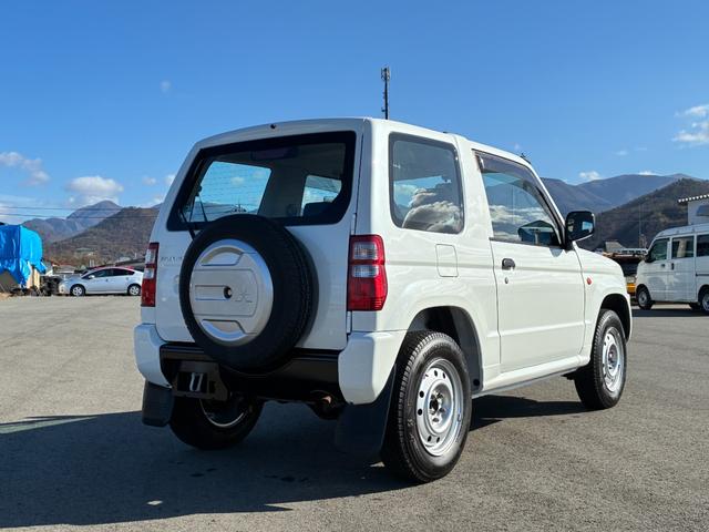 パジェロミニ ＺＲ　４ＷＤ　シートヒーター（5枚目）