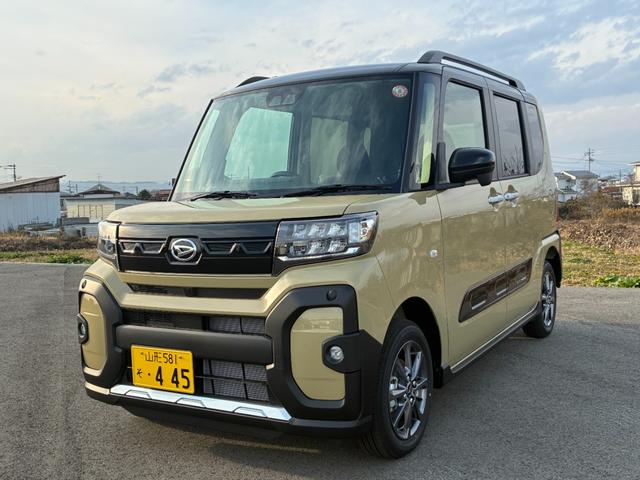 タント ファンクロス 4WD 登録済未使用車(7枚目)